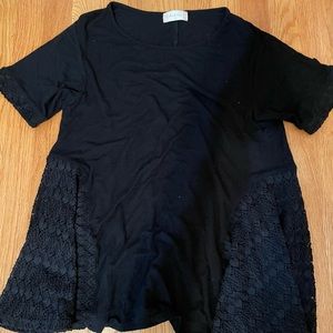 Short sleeve black Altard State top